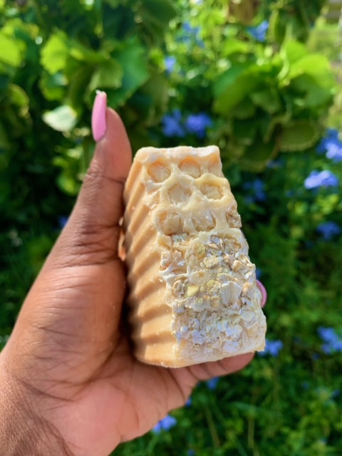 Calm-Honey and Oatmeal Soap